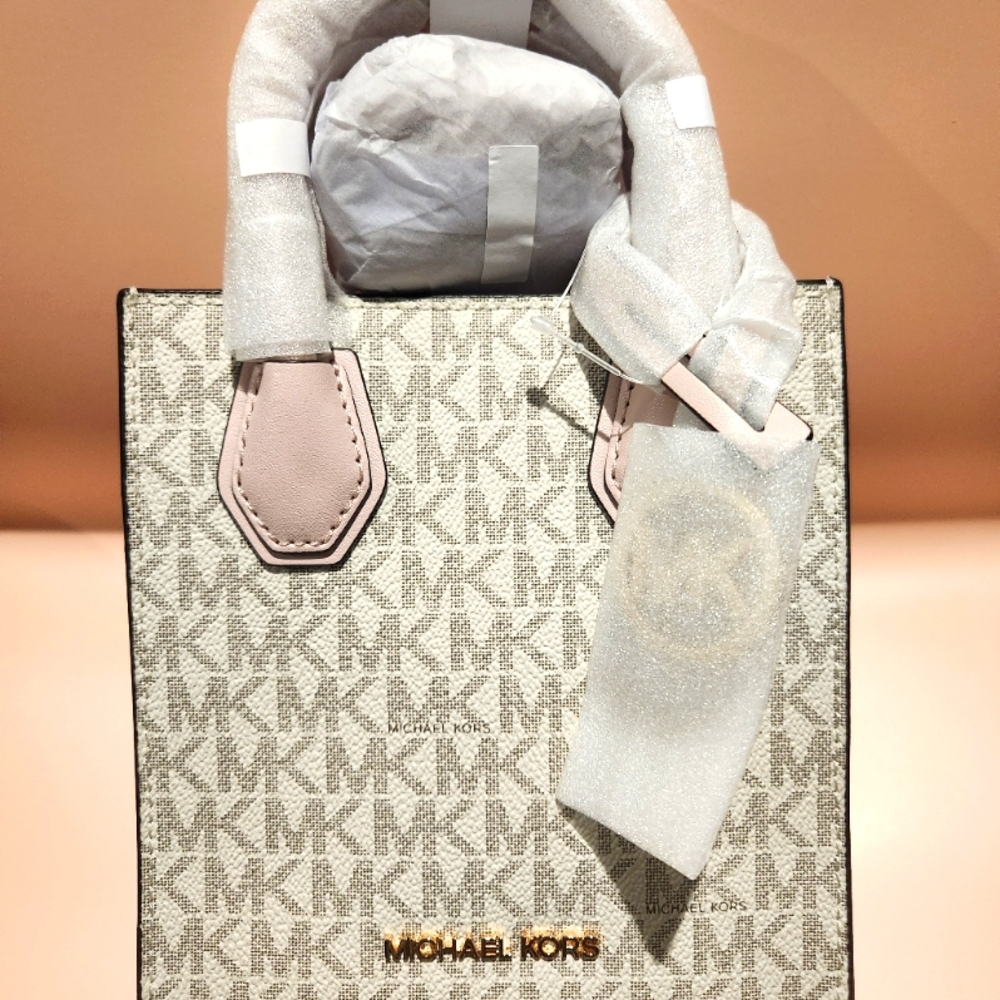 Michael Kors handbag Brand New With Tags
